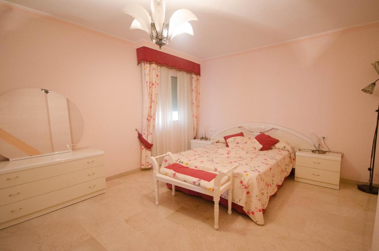 Aparment Neptuno- Located On The Promenade A Few Metres From The Beach. Estepona Exterior photo