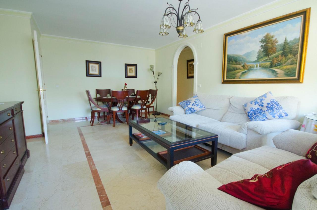 Aparment Neptuno- Located On The Promenade A Few Metres From The Beach. Estepona Exterior photo