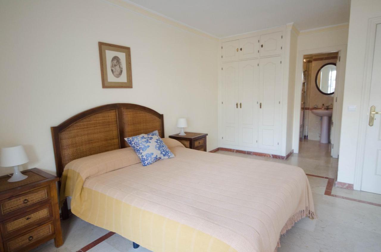 Aparment Neptuno- Located On The Promenade A Few Metres From The Beach. Estepona Exterior photo