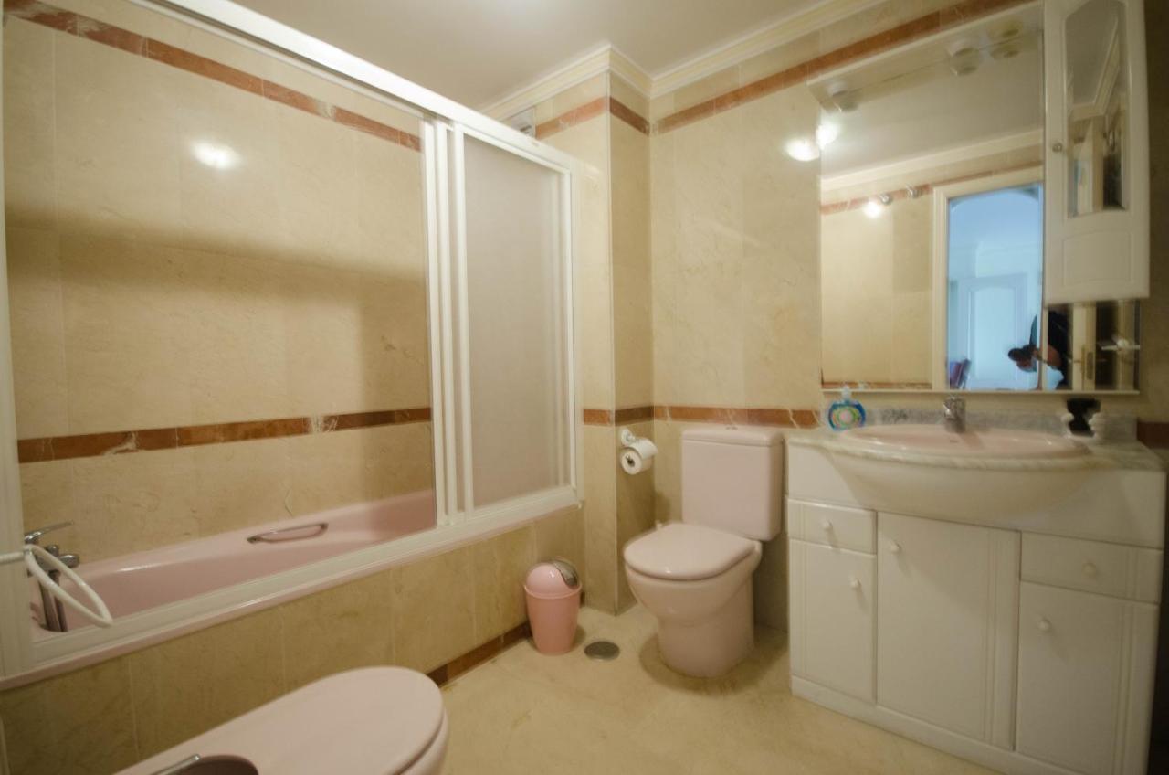 Aparment Neptuno- Located On The Promenade A Few Metres From The Beach. Estepona Exterior photo
